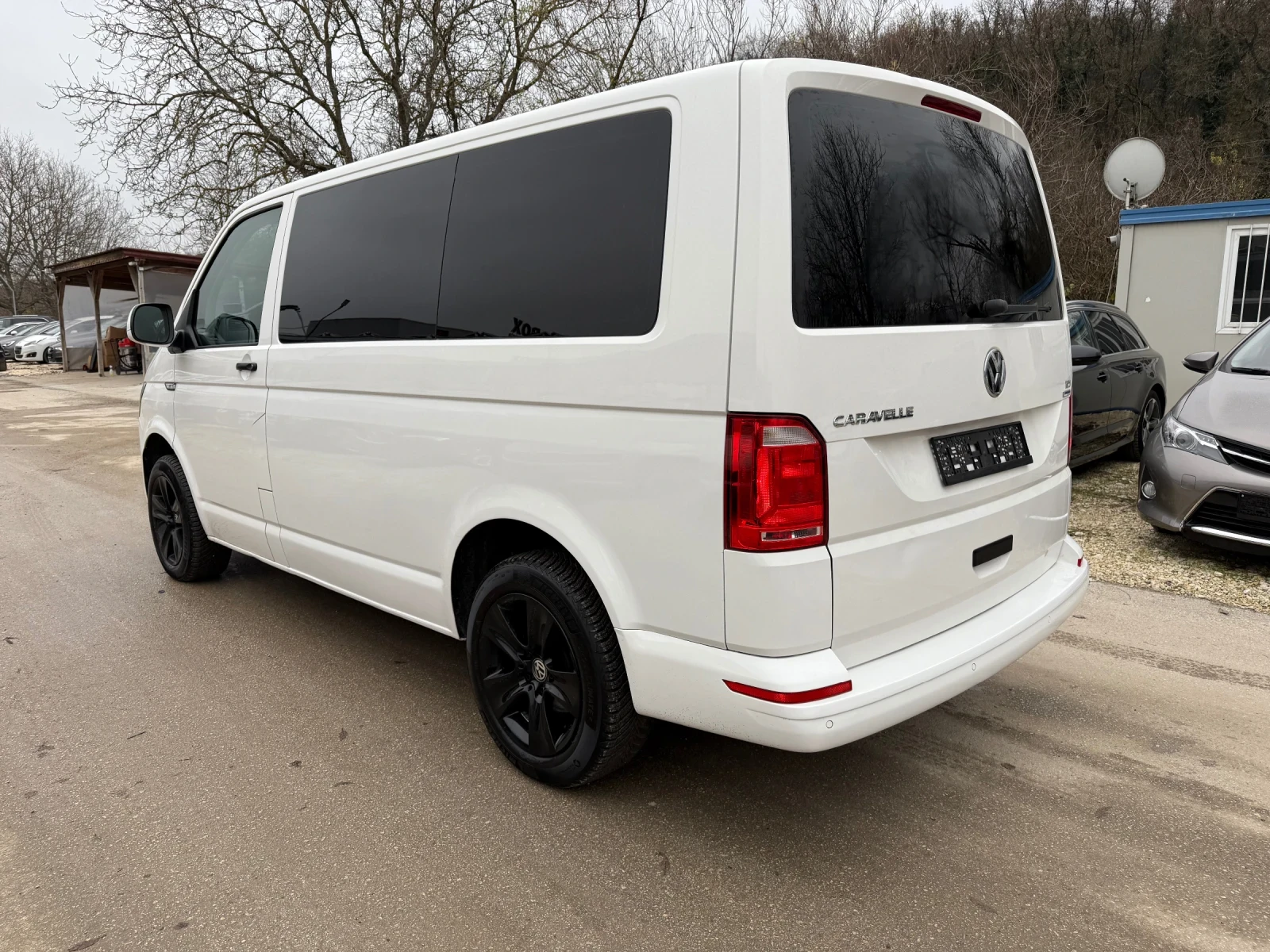 VW Caravelle 2.0TDI - 150к.с. - Топ състояние - изображение 5