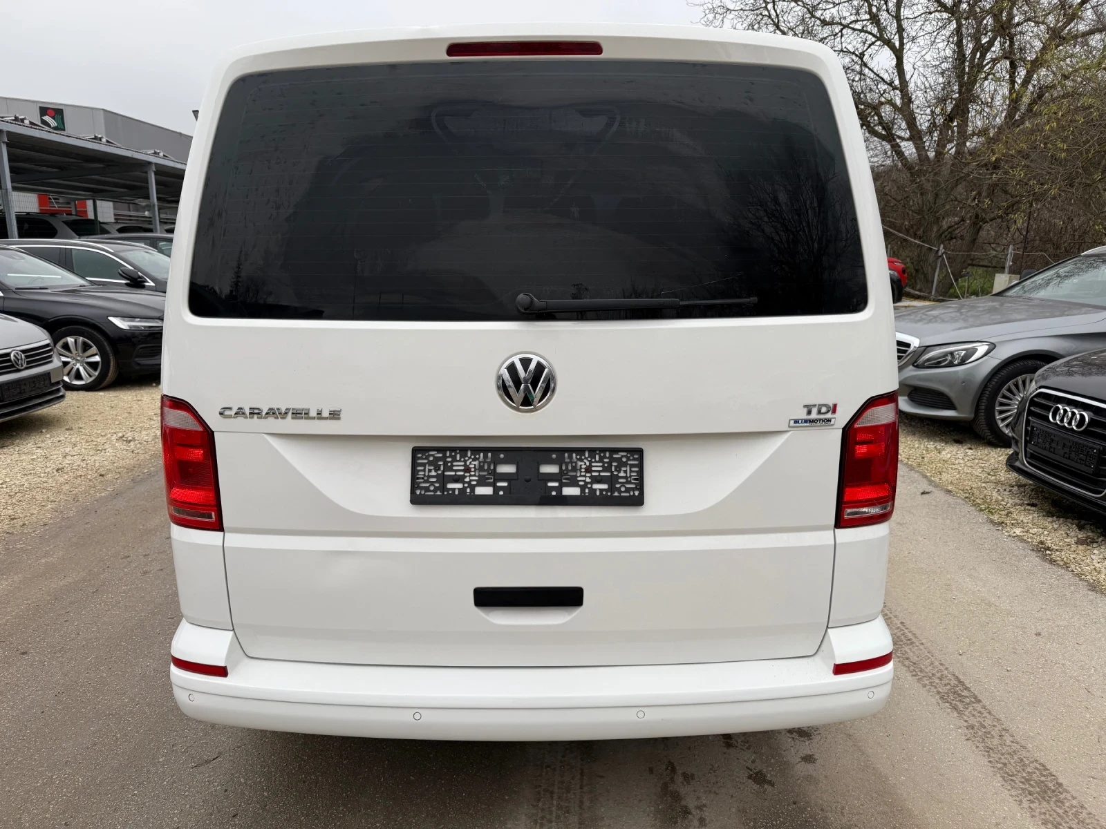 VW Caravelle 2.0TDI - 150к.с. - Топ състояние - изображение 8