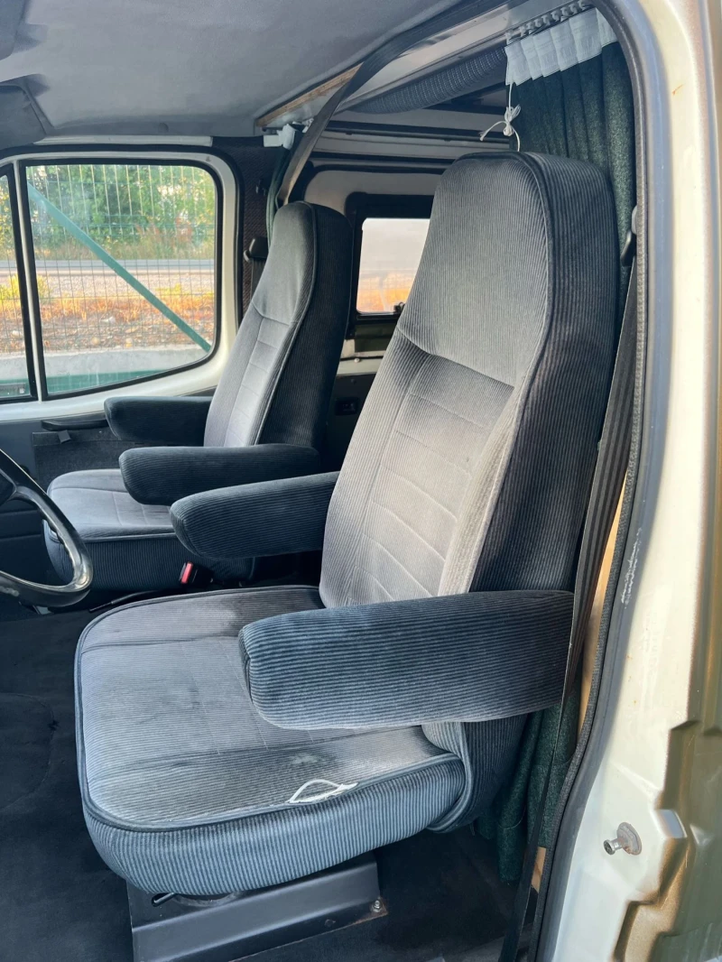 Кемпер Ford Transit, снимка 8 - Каравани и кемпери - 50715858