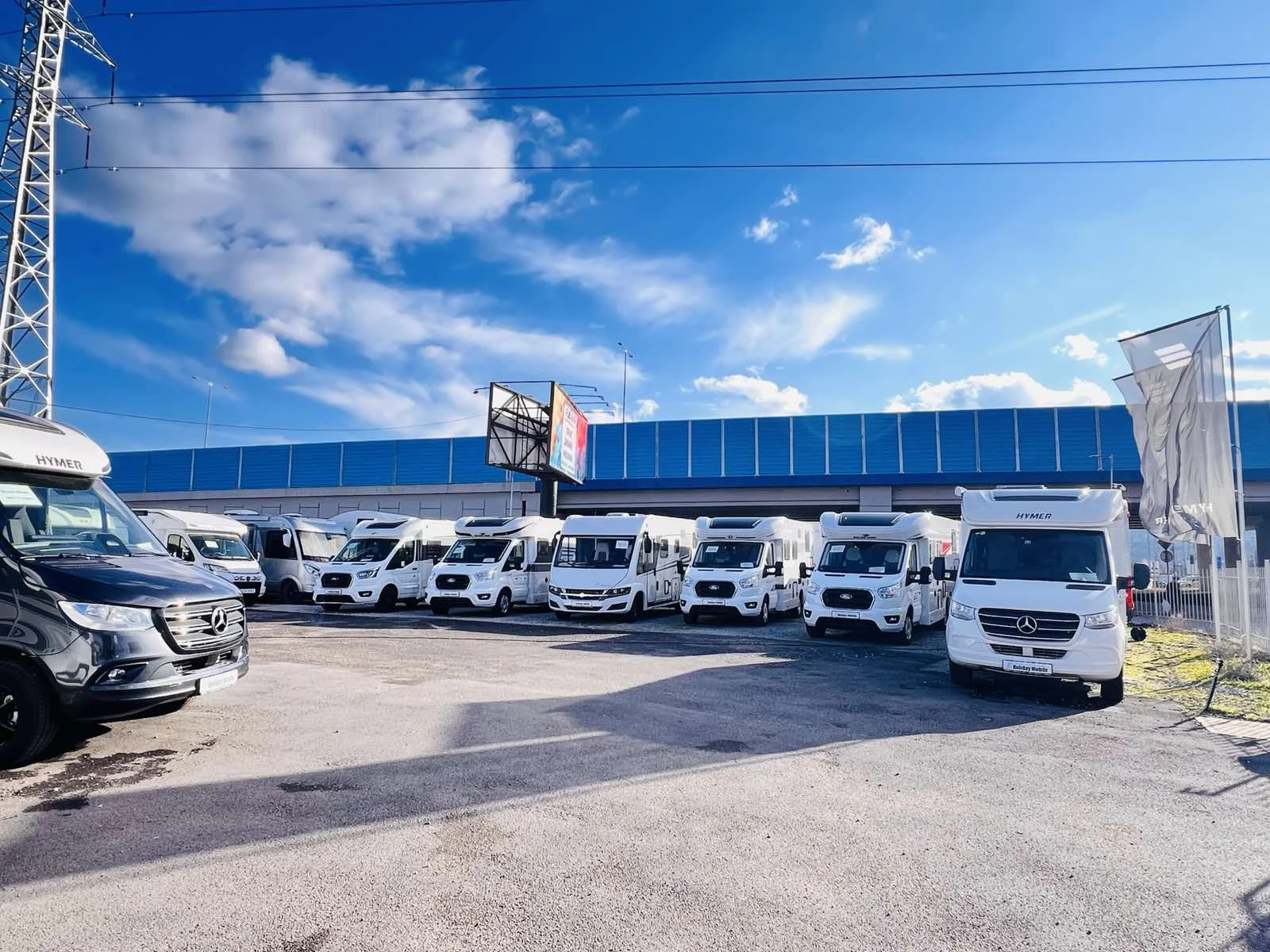 Кемпер HYMER / ERIBA MLT 580 SAT  АВТОМАТИК , снимка 17 - Каравани и кемпери - 53832678