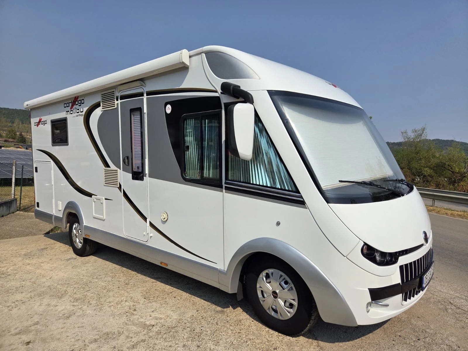 Кемпер Carthago Malibu 440QB до 3, 5 ТОНА 19800КМ. ШВЕЙЦАРИЯ, снимка 1 - Каравани и кемпери - 56067100