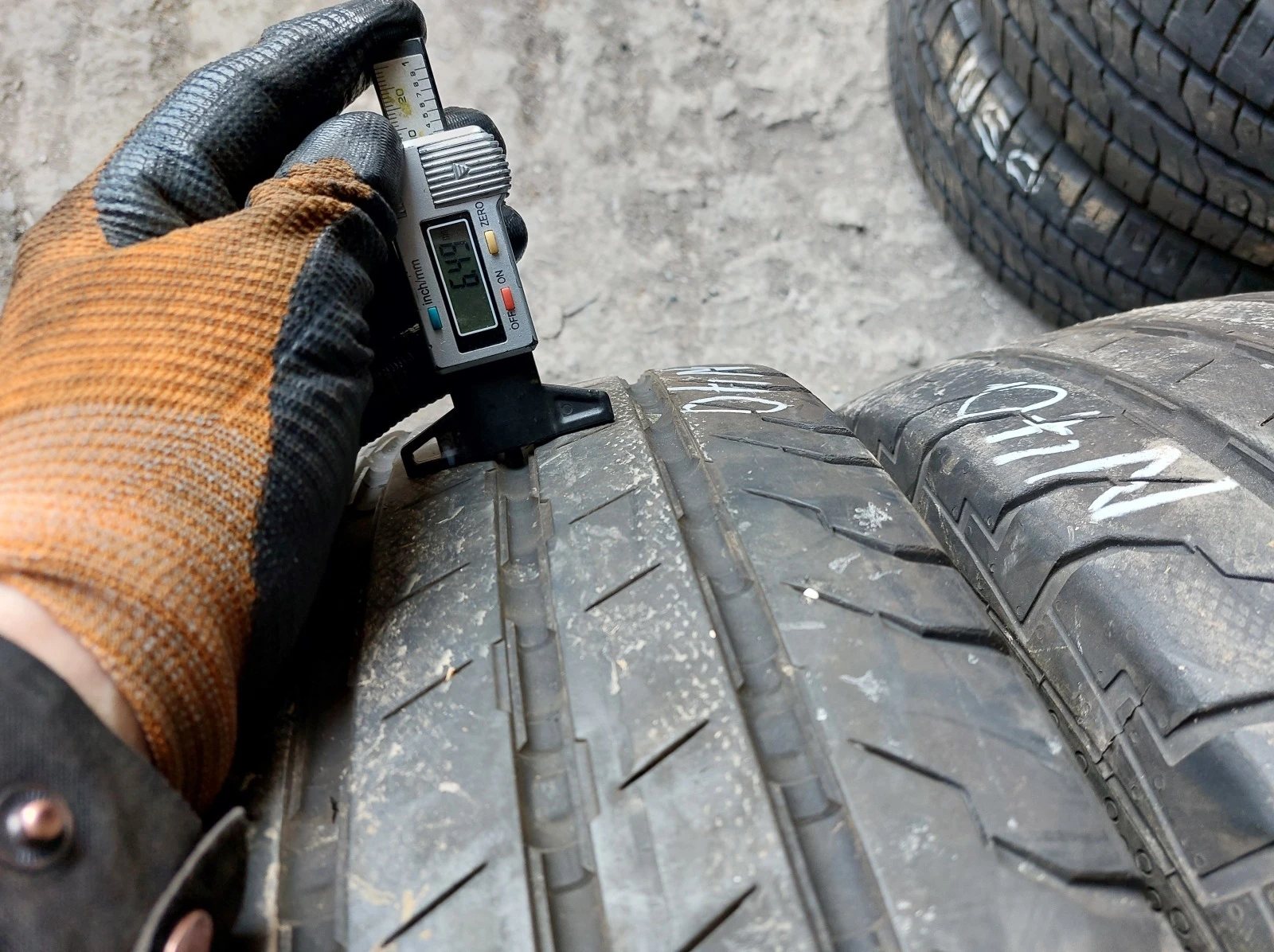 ���� 215/70R15 | Mobile.bg � ����������� 4