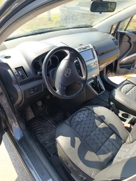 Toyota Corolla verso 2.2 D4D, снимка 5