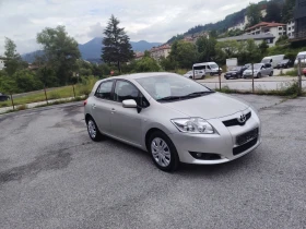 Toyota Auris, снимка 2