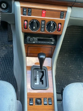 Mercedes-Benz 124, снимка 4