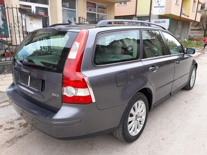 Volvo V50 2.0D 136k.s., снимка 5 - Автомобили и джипове - 43245684