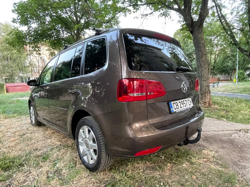 VW Touran Life, снимка 7 - Автомобили и джипове - 48568356