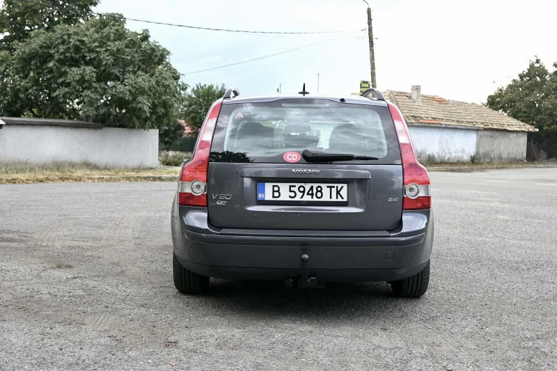 Volvo V50 2.4i Бензин/ГАЗ 5 Цилиндъра, снимка 16 - Автомобили и джипове - 47724416