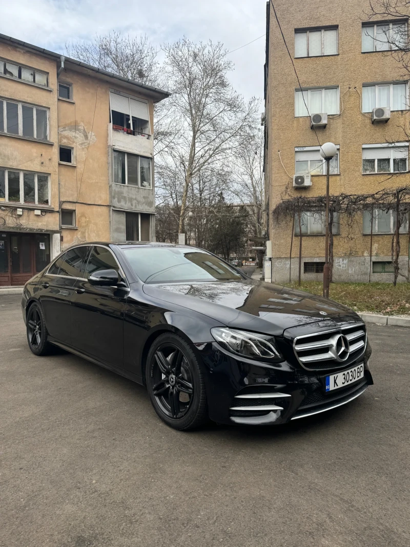 Mercedes-Benz E 220, снимка 3 - Автомобили и джипове - 49021577