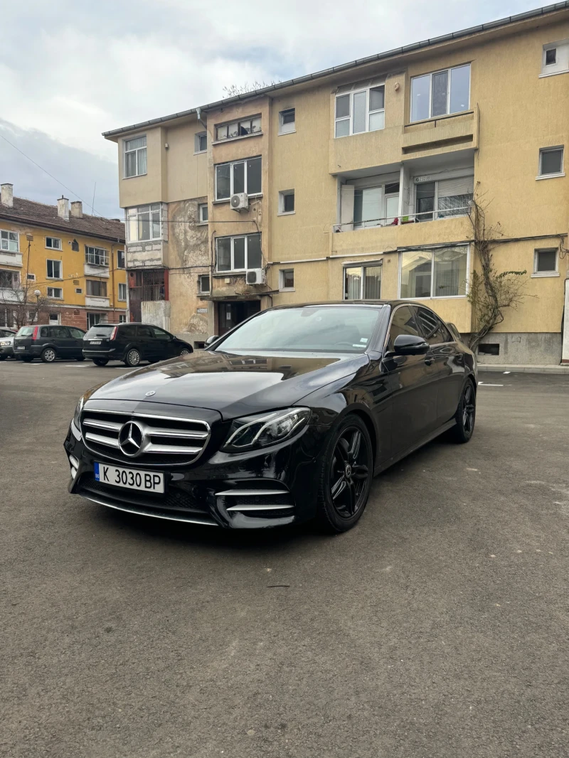 Mercedes-Benz E 220, снимка 1 - Автомобили и джипове - 49021577