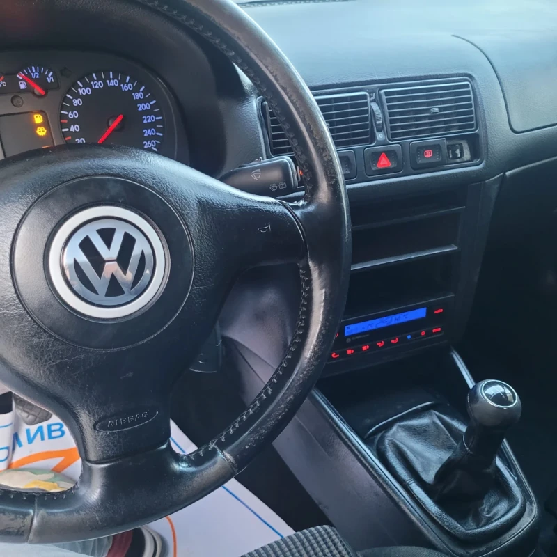 VW Golf, снимка 7 - Автомобили и джипове - 49048056