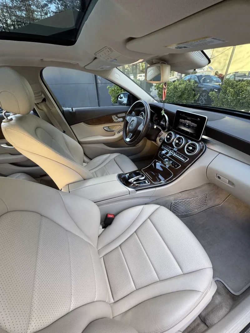 Mercedes-Benz C 300 4matik, снимка 9 - Автомобили и джипове - 52547335