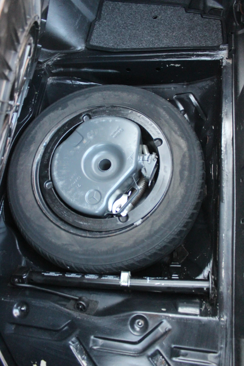 Mercedes-Benz 190 190 E, снимка 12 - Автомобили и джипове - 53250047