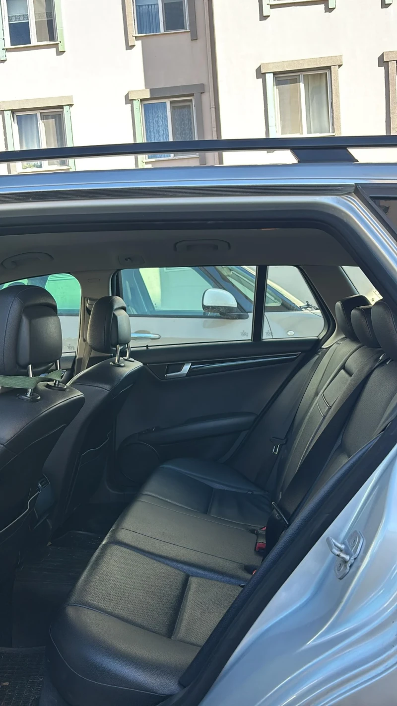 Mercedes-Benz C 180, снимка 7 - Автомобили и джипове - 53561427