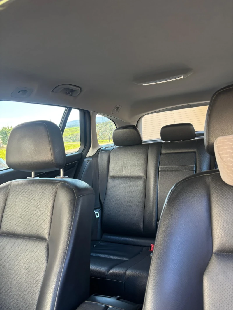 Mercedes-Benz C 180, снимка 9 - Автомобили и джипове - 53561427