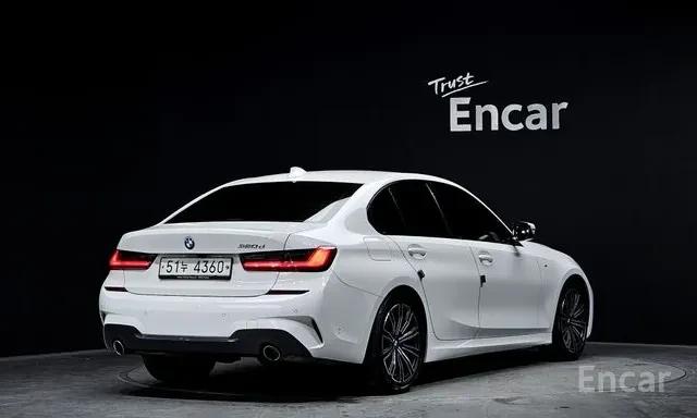 BMW 320 D * M SPORT * HEAD UP * KEYLESS * ШИБЕДАХ * , снимка 3 - Автомобили и джипове - 55492027