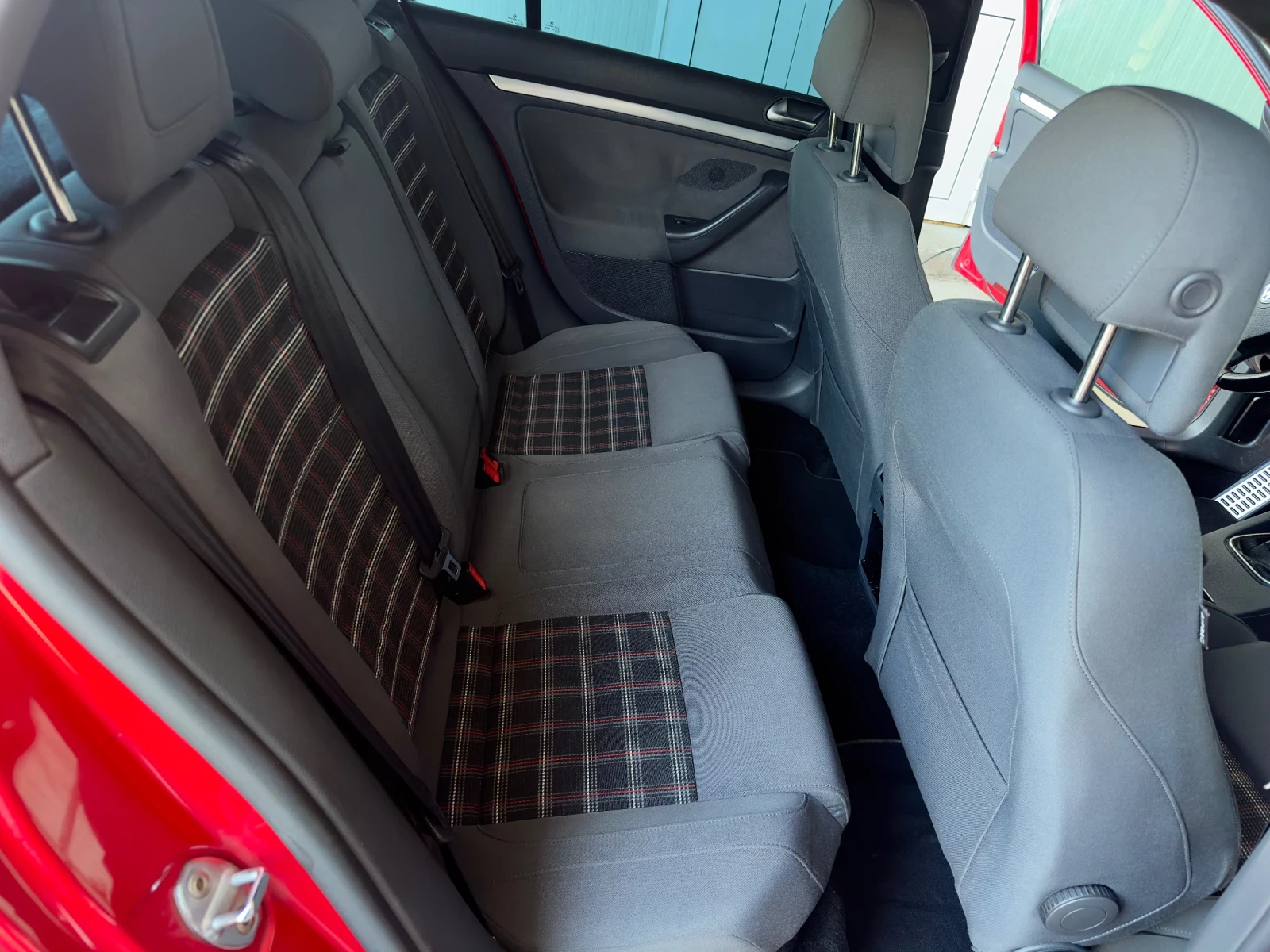 VW Golf 2.0 fsi-turbo - изображение 8