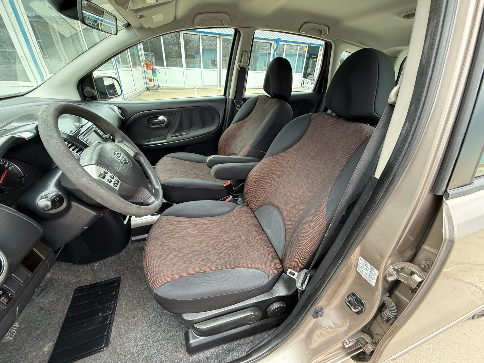 Nissan Note 1.4i - изображение 10