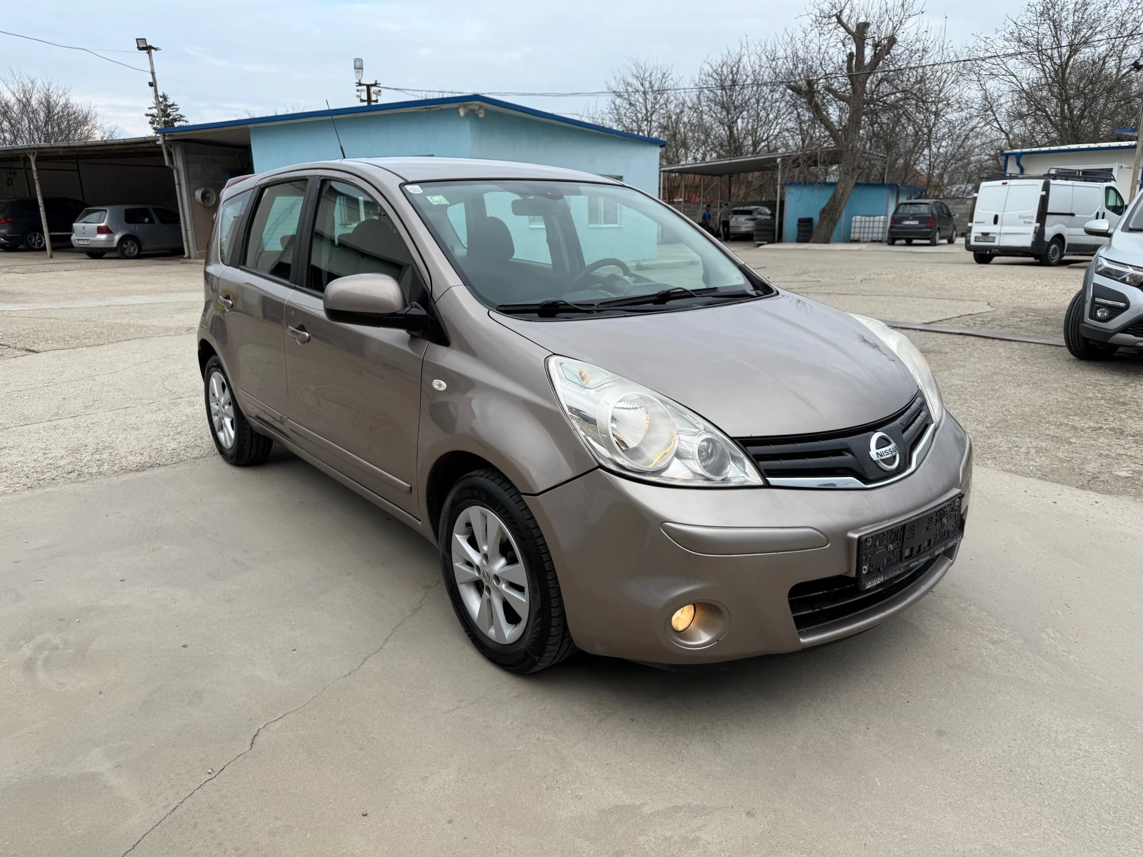 Nissan Note 1.4i - изображение 7