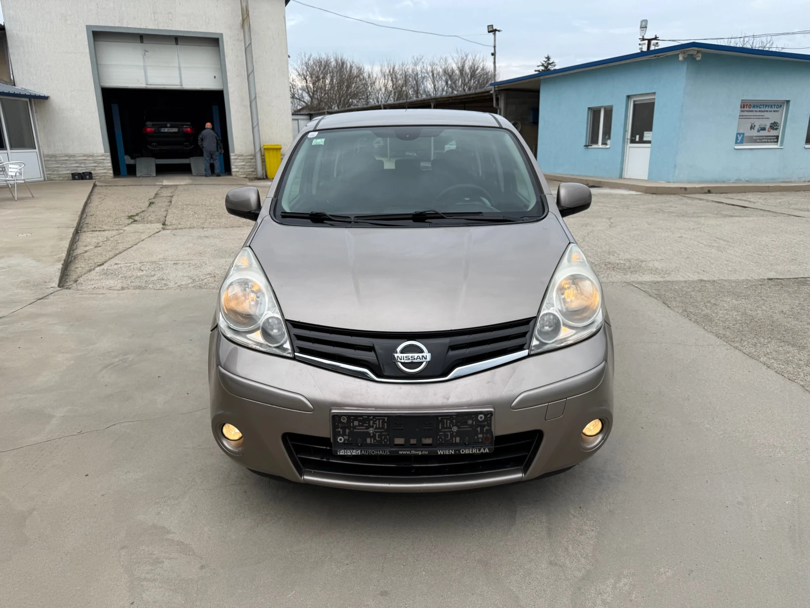 Nissan Note 1.4i - изображение 8
