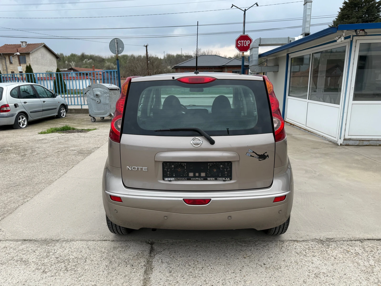 Nissan Note 1.4i - изображение 4