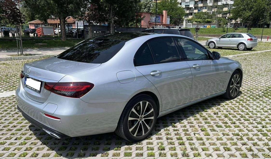 Mercedes-Benz E 300 dE hybrid  facelift - изображение 3