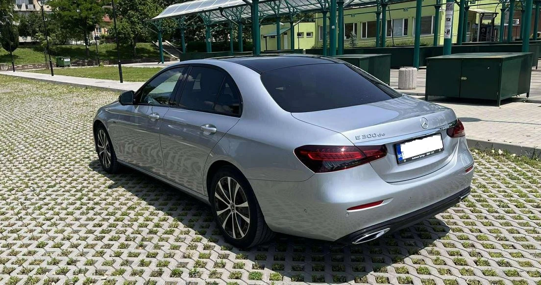 Mercedes-Benz E 300 dE hybrid  facelift - изображение 5