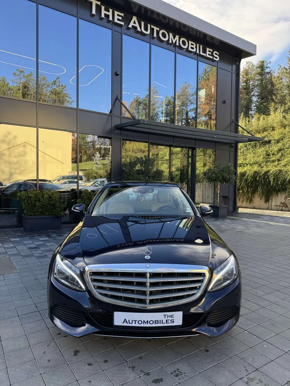 Mercedes-Benz C 300 4matik - изображение 10