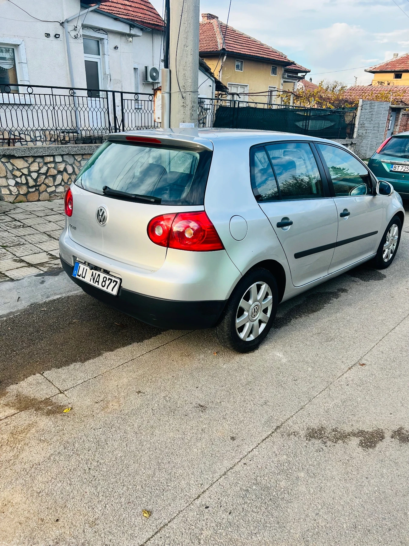VW Golf 5 2003 год. 1.6 Бензин 115 к.с 6 скорости - изображение 3