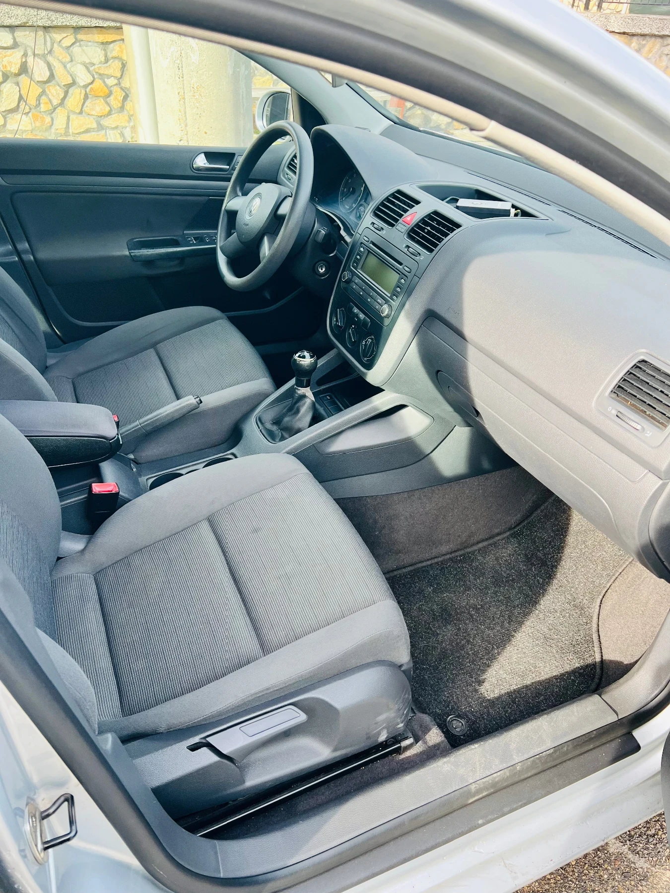 VW Golf 5 2003 ���. 1.6 ������ 115 �.� 6 �������� | Mobile.bg � ����������� 17