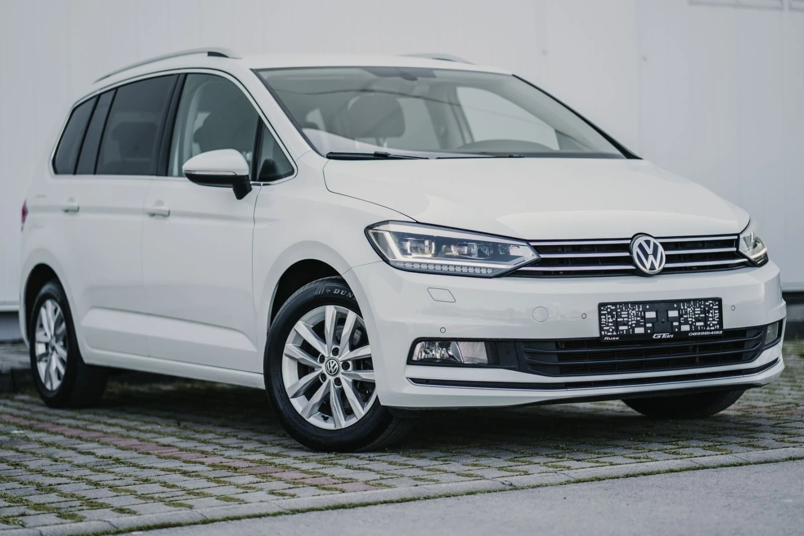 VW Touran 2.0TDI DSG, снимка 7 - Автомобили и джипове - 53244754