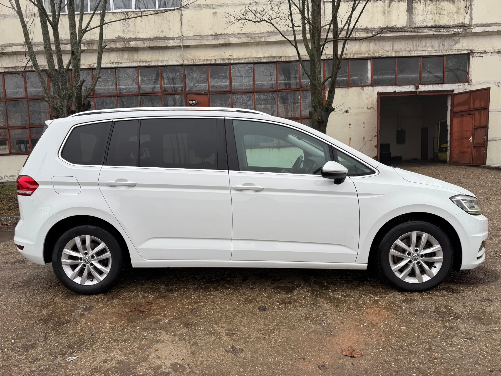 VW Touran 2.0TDI DSG | Mobile.bg � ����������� 5