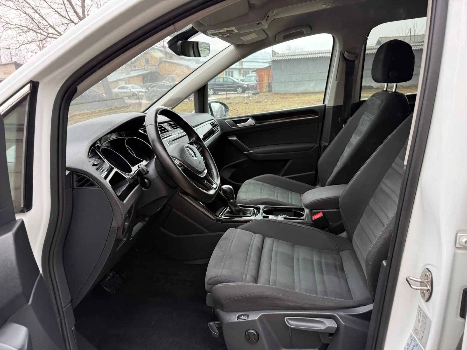 VW Touran 2.0TDI DSG | Mobile.bg � ����������� 7