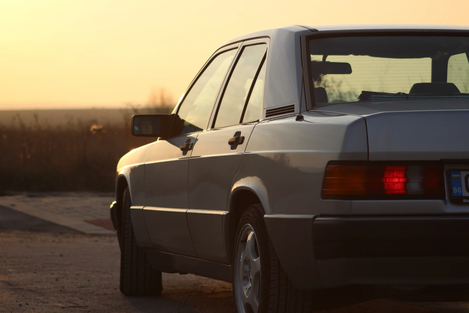 Mercedes-Benz 190 190 E - изображение 5