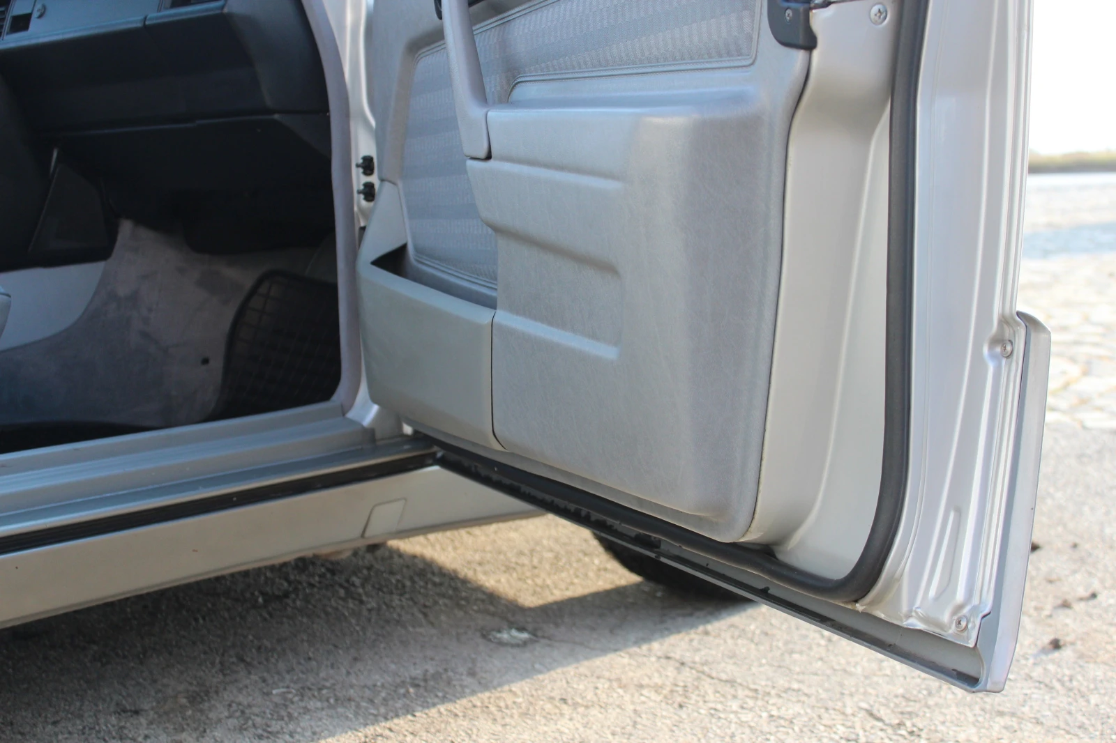 Mercedes-Benz 190 190 E - изображение 10