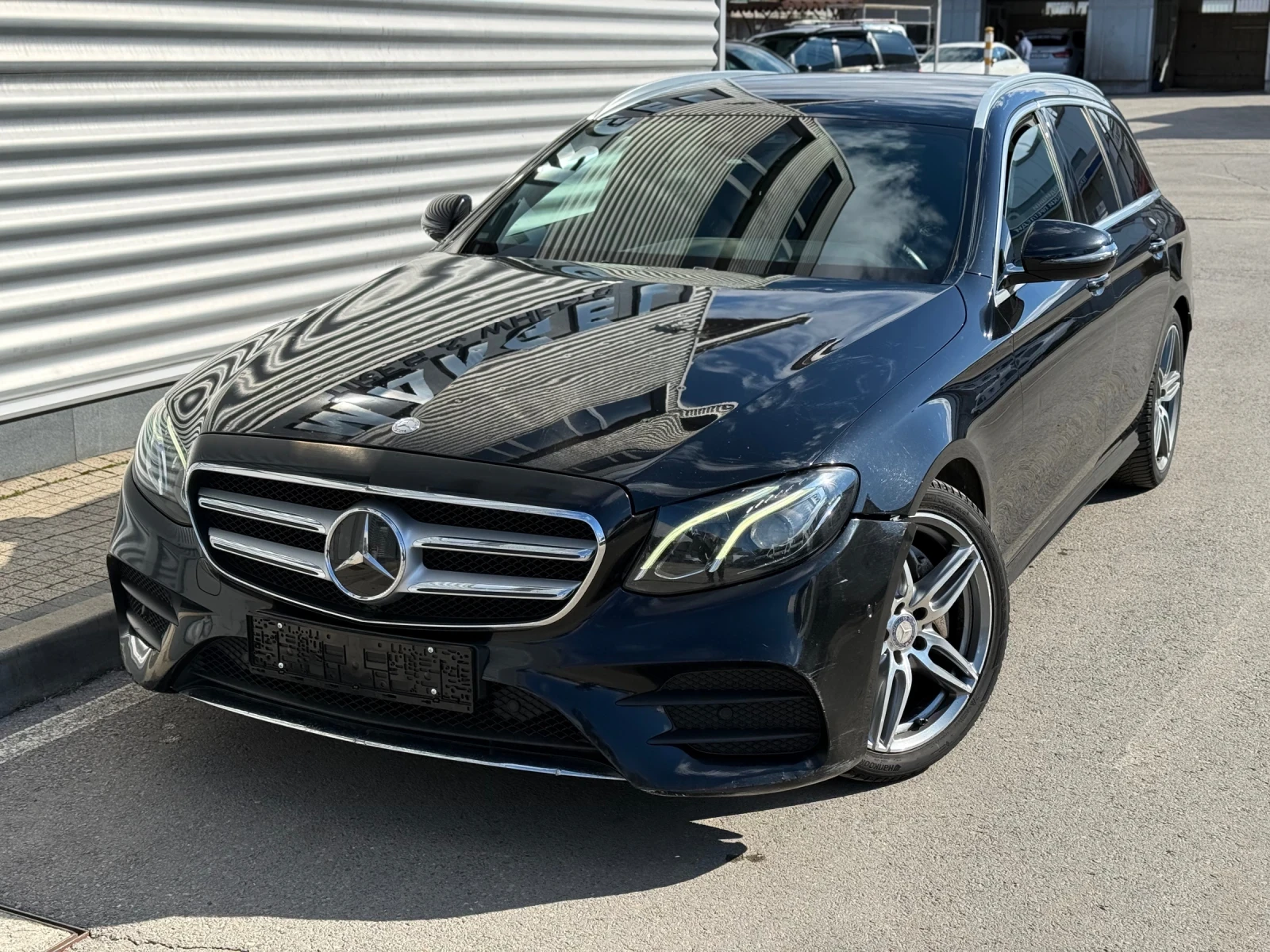 Mercedes-Benz E 220 AMG Optic+ 9Gtronic+ BlueTec+ Full Led+ Navi | Mobile.bg � ����������� 1