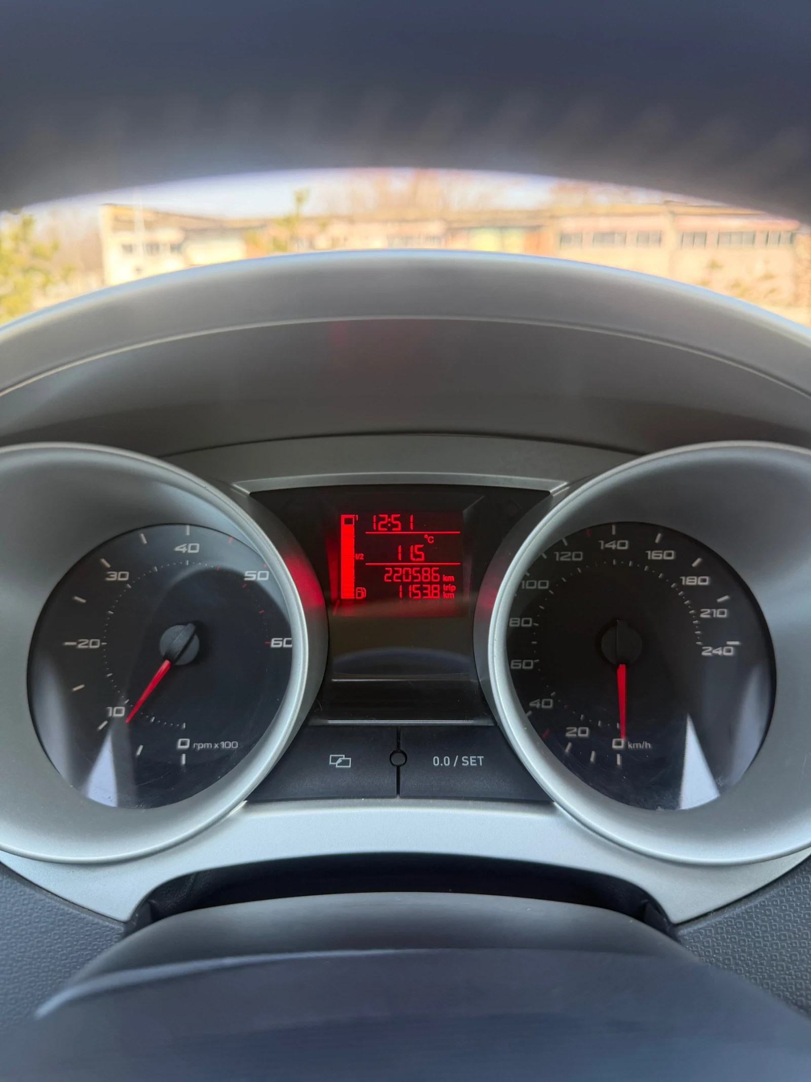 Seat Ibiza 1.6 TDI, снимка 7 - Автомобили и джипове - 53750342