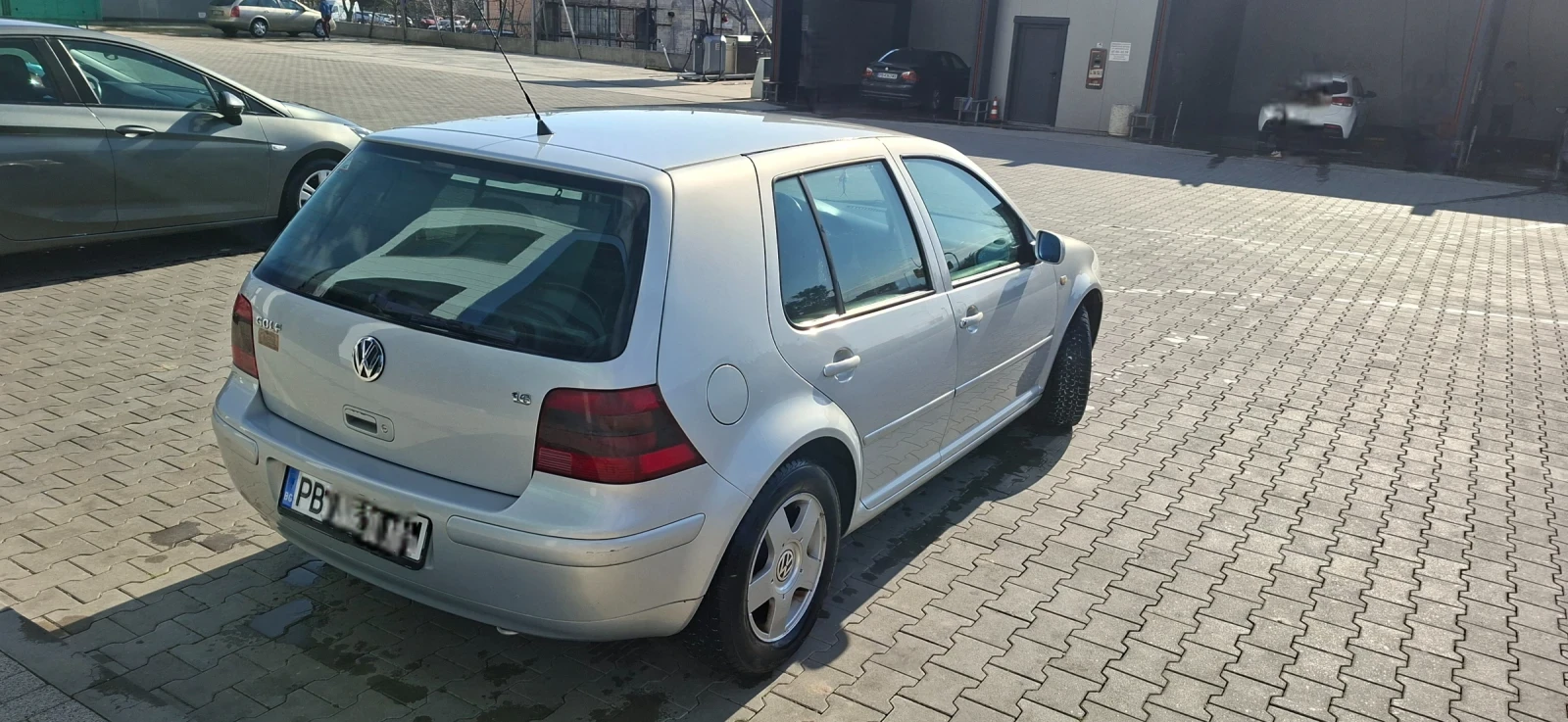 VW Golf 4  1.6   101к.с. Газ/Бензин, снимка 4 - Автомобили и джипове - 53863168