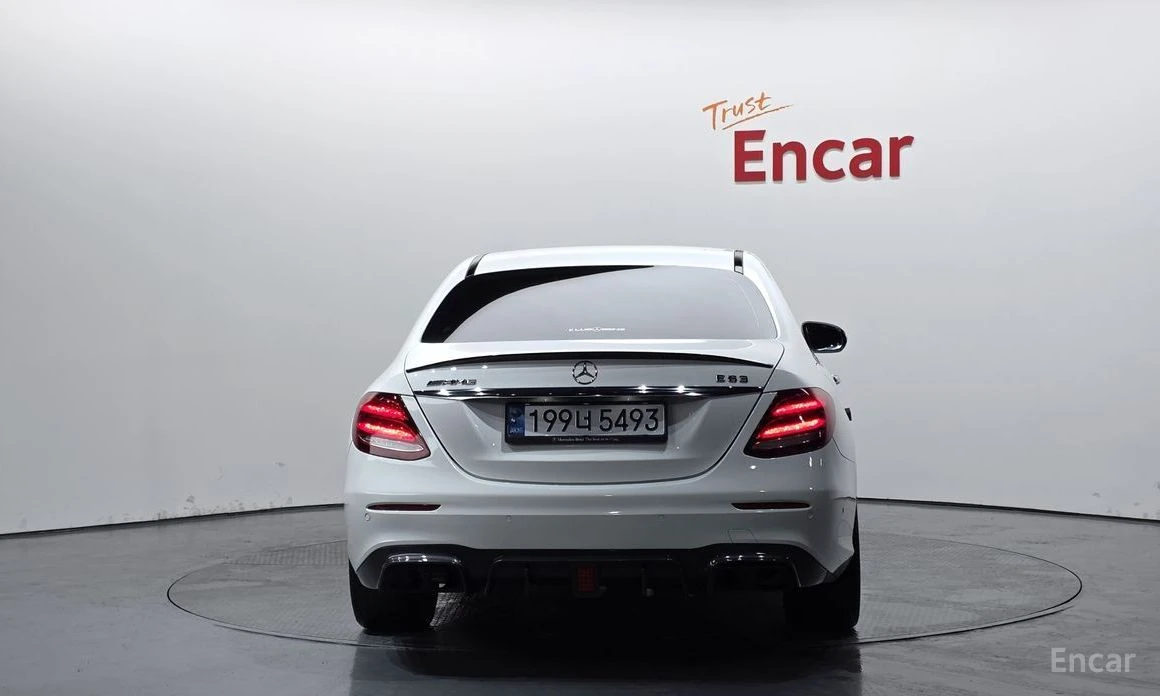 Mercedes-Benz E 300, снимка 4 - Автомобили и джипове - 53954479