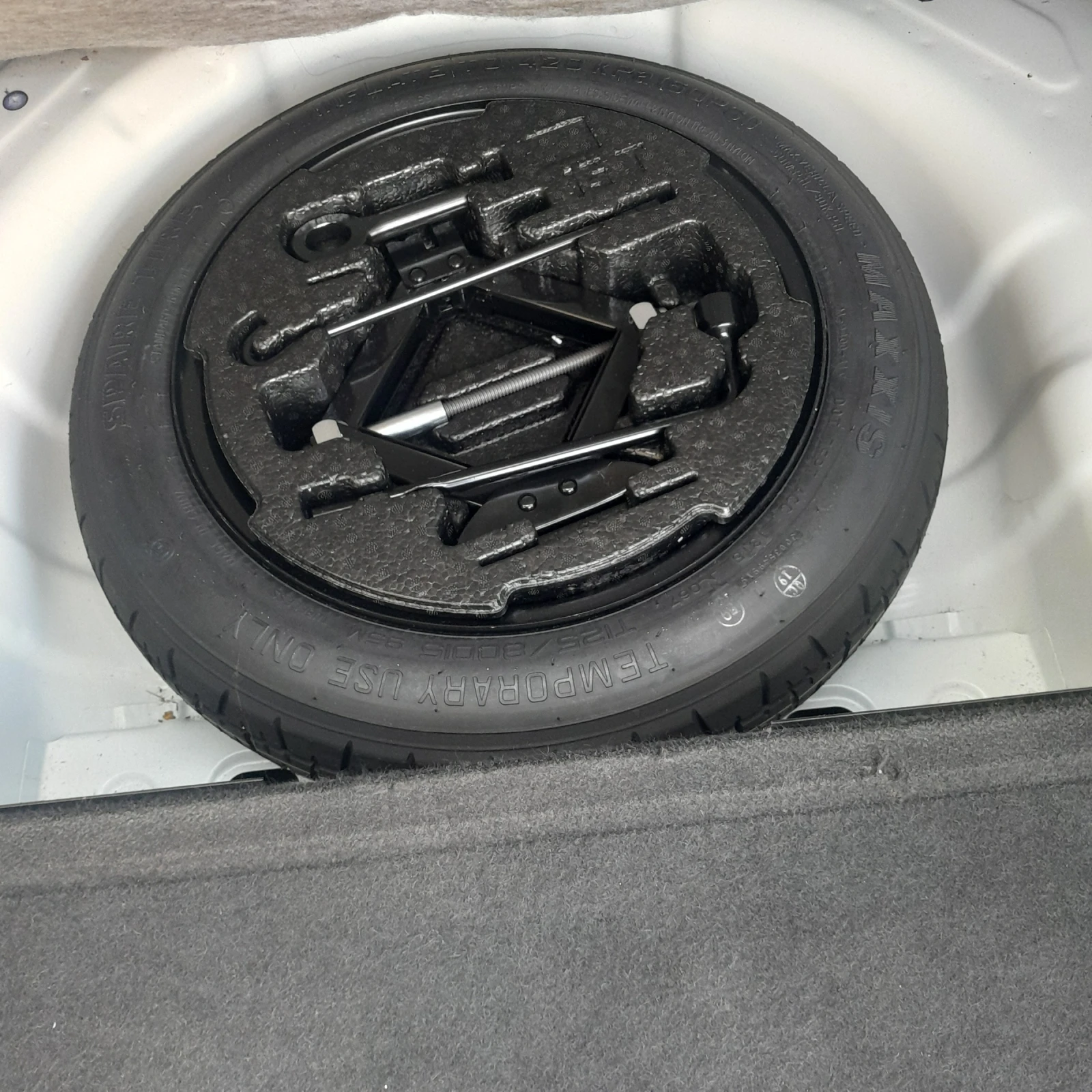 Hyundai I30 1.6 DOHC-120k.c. FACE LIFT, снимка 12 - Автомобили и джипове - 54116057