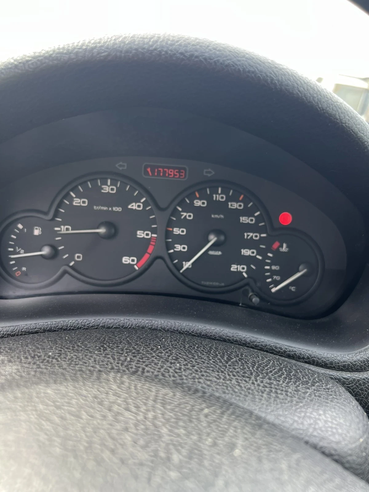 Peugeot 206, снимка 7 - Автомобили и джипове - 54214932