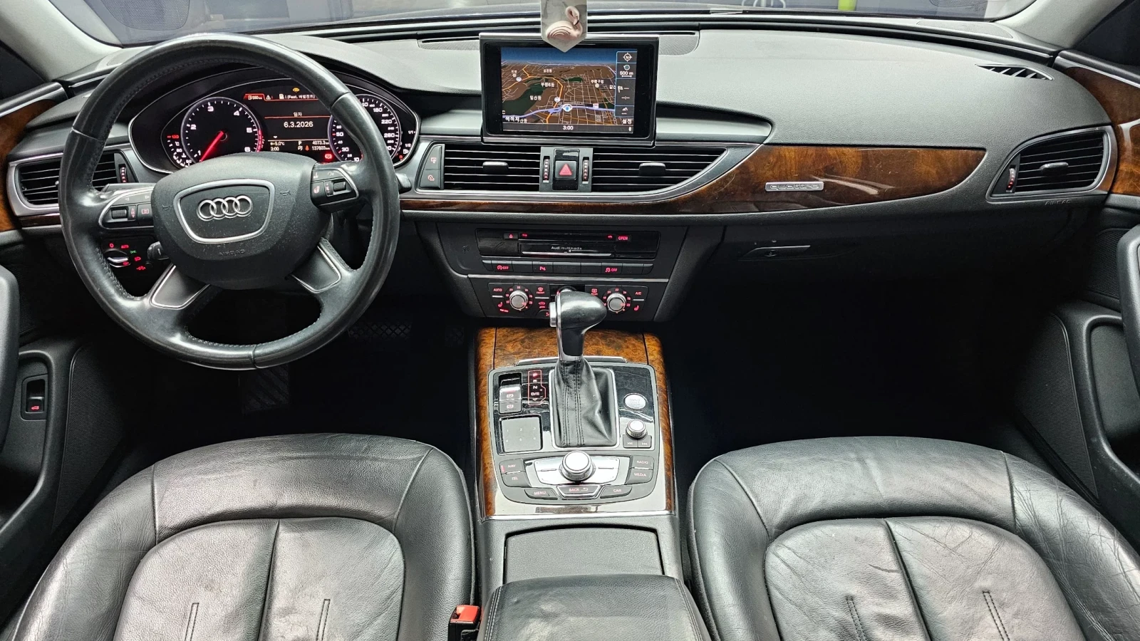 Audi A6 3.0 TDI 8zf DISI Tronic, снимка 10 - Автомобили и джипове - 54506788