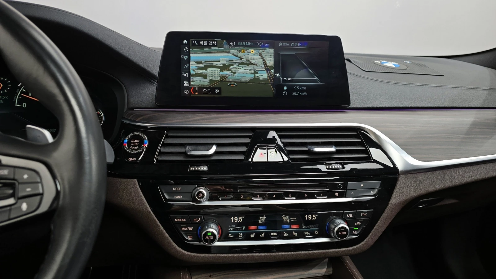 BMW 530 xDrive M Sport Plus, снимка 4 - Автомобили и джипове - 54644219
