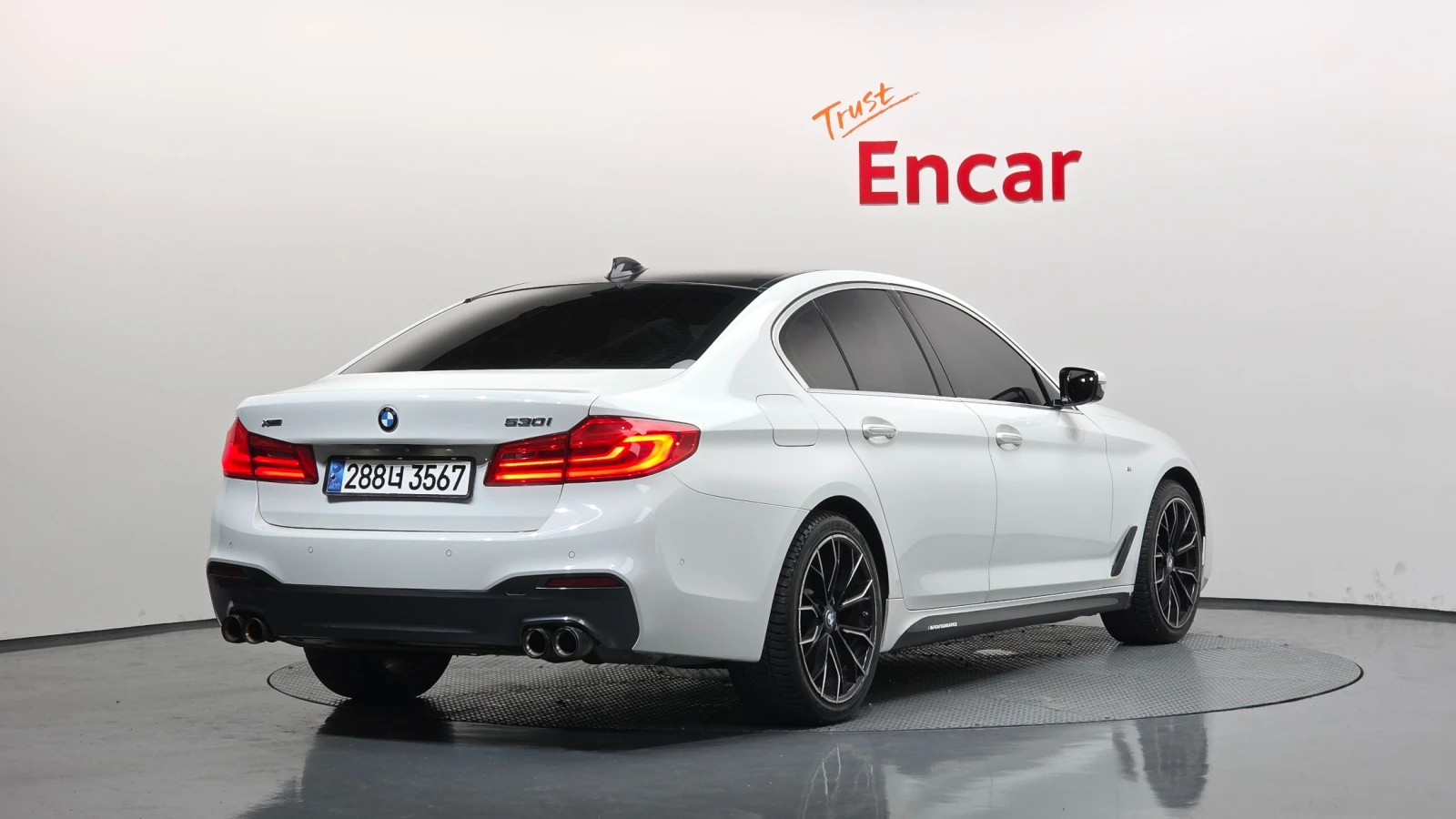 BMW 530 xDrive M Sport Plus, снимка 2 - Автомобили и джипове - 54644219