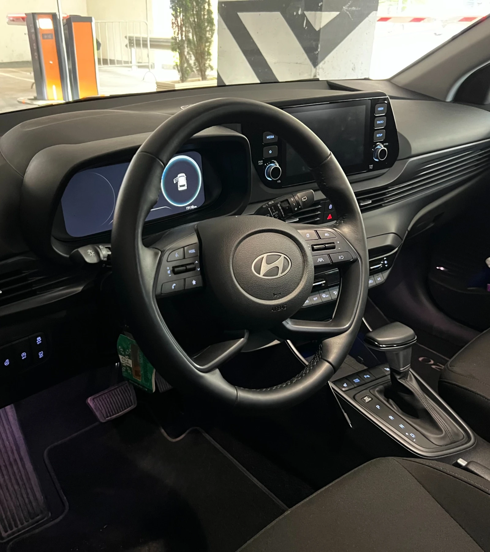 Hyundai I20 Exclusive T-GDI (сив с черен покрив), BOSE, снимка 5 - Автомобили и джипове - 54972077
