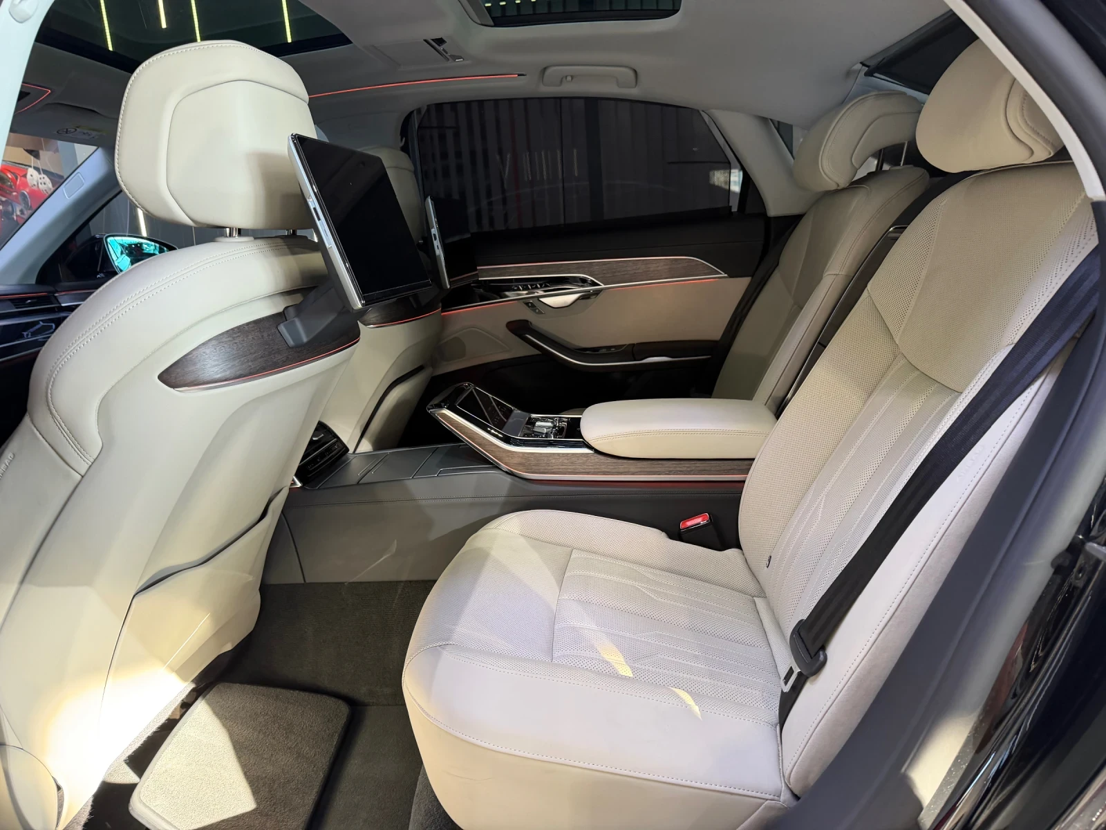 Audi A8 60 TFSI LONG PLUG-IN  * FULL Екстри* HEAD UP* B&O*, снимка 5 - Автомобили и джипове - 55097311