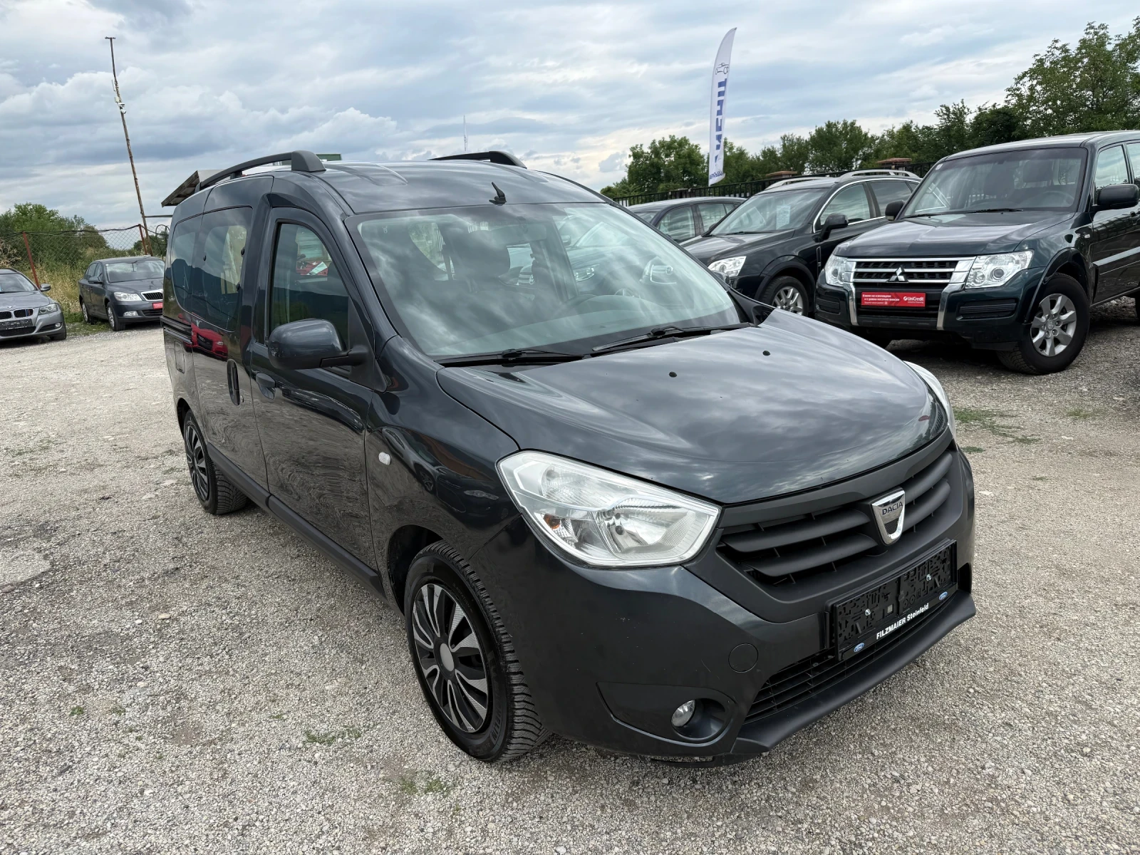 Dacia Dokker 1.5 DCI ПЪТНИЧЕСКИ, снимка 4 - Автомобили и джипове - 55374846