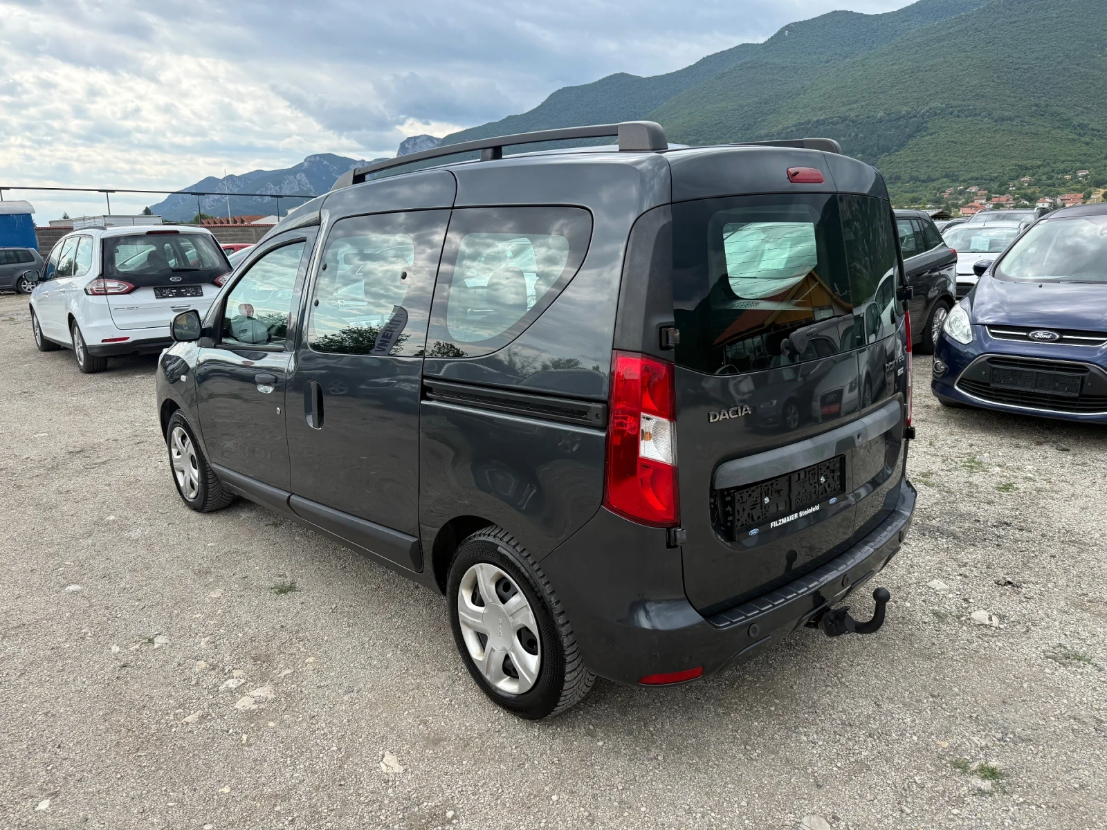 Dacia Dokker 1.5 DCI ПЪТНИЧЕСКИ, снимка 9 - Автомобили и джипове - 55374846