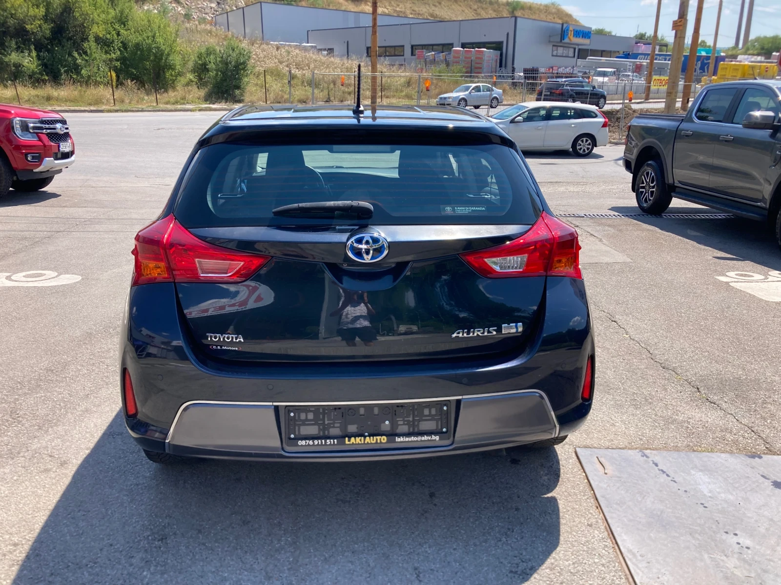 Toyota Auris 1.8 Hibrid 126000km Avtomat, снимка 5 - Автомобили и джипове - 55574417
