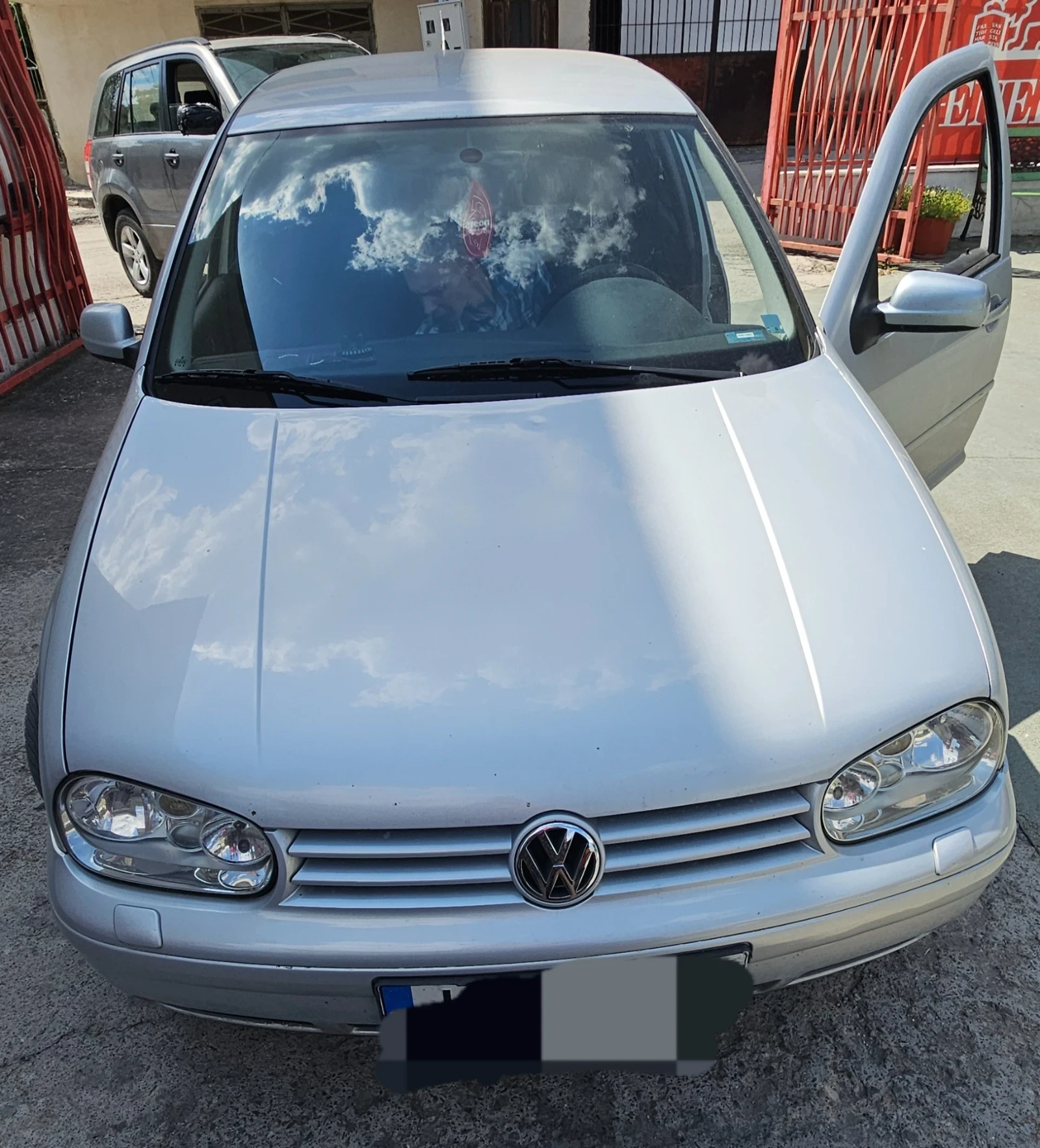 VW Golf